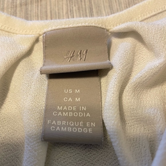 H&M cream tank top size Medium - Picture 2 of 3
